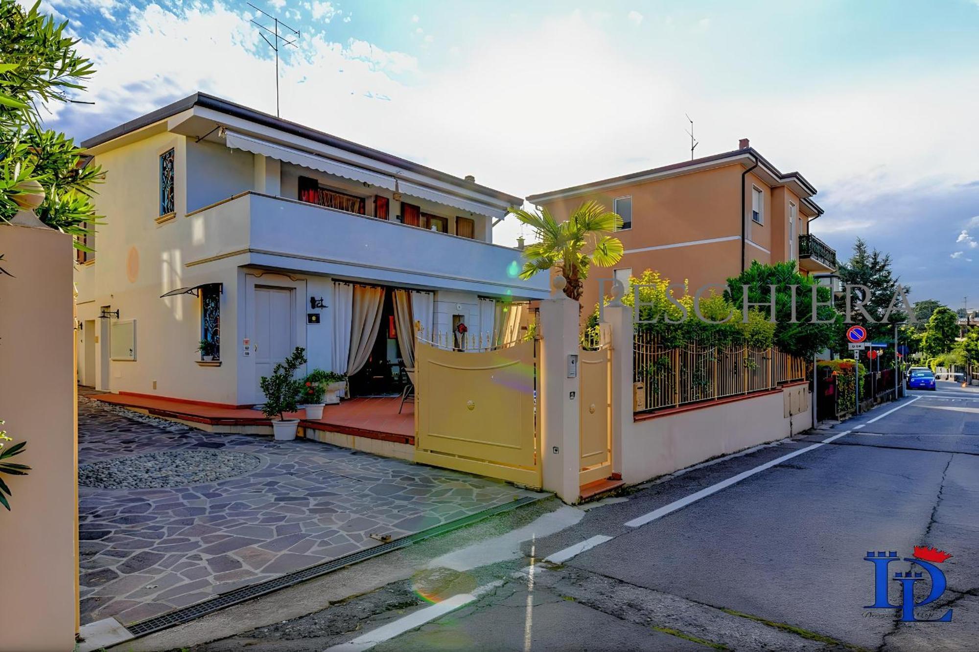 Appartamento DesenzanoLoft Casa Annamaria Desenzano del Garda Esterno foto